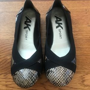 Anne Klein Sport Snake Skin Animal Print Flats